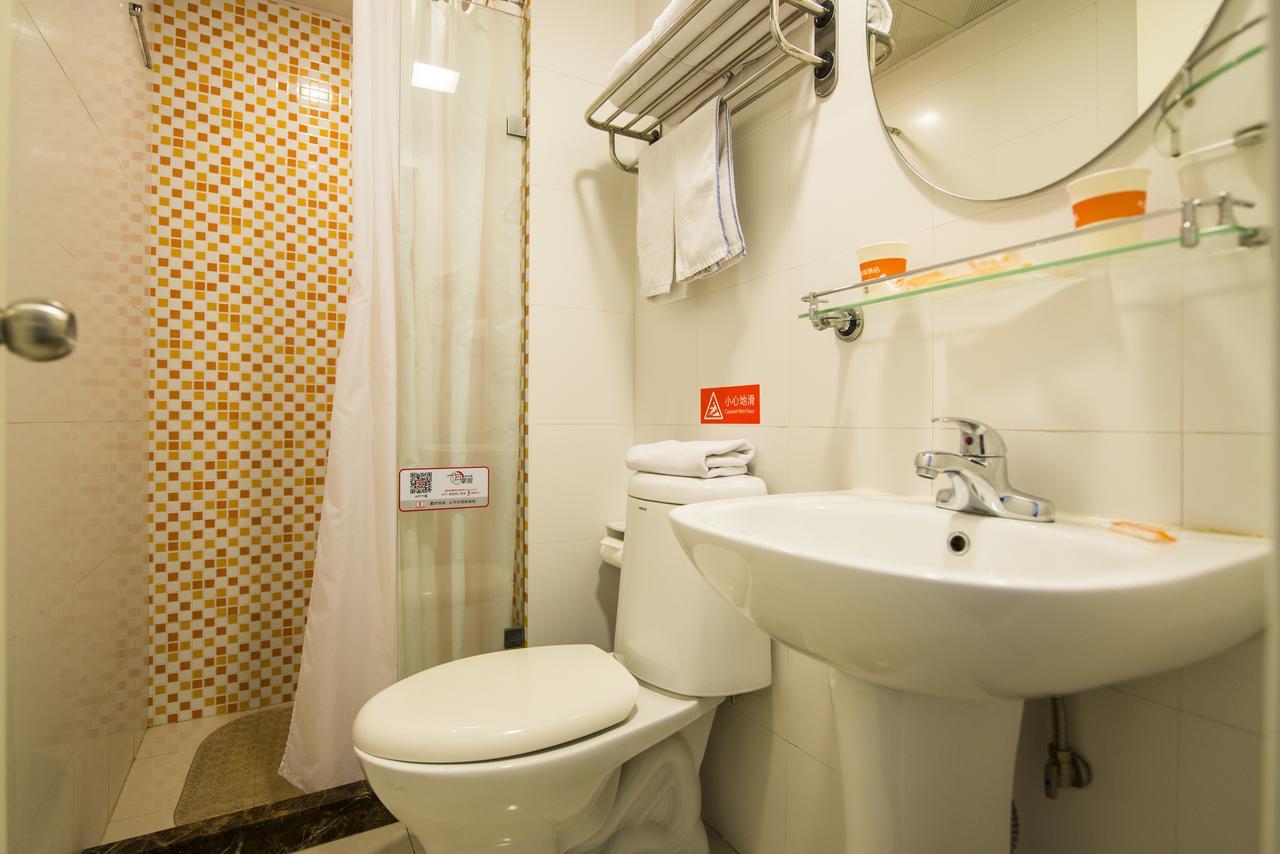 Home Inn Kunming Dongfeng Square Metro Station المظهر الخارجي الصورة