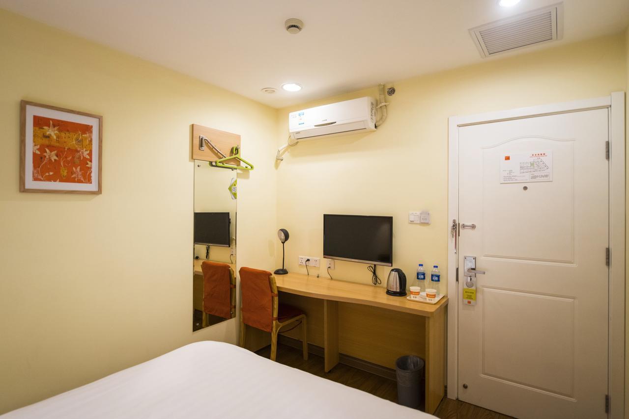 Home Inn Kunming Dongfeng Square Metro Station المظهر الخارجي الصورة